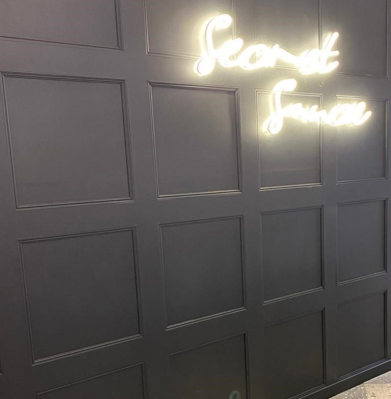 Premium Fast Food Restaurant Interior
